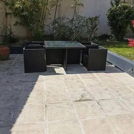 Et élégant De Centre *