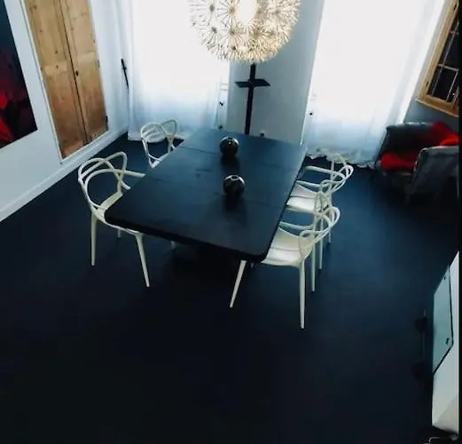 Et Elegant De Centre